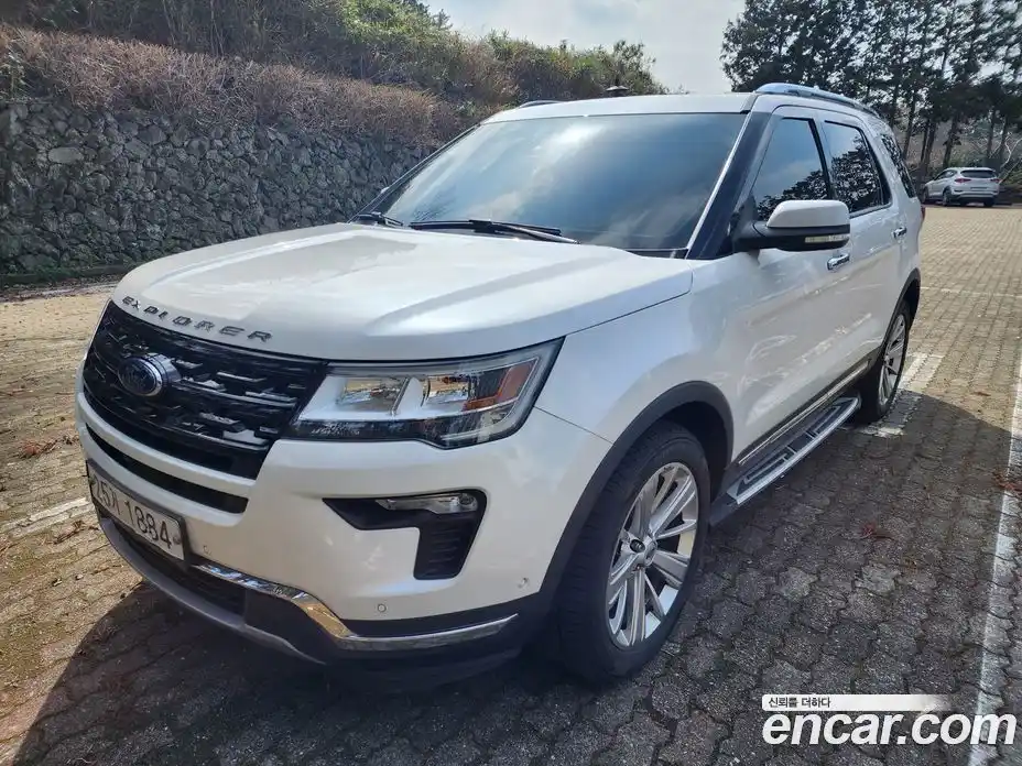 Ford Explorer 2019 2.3 Автомат в Москве № 547500, фото 8