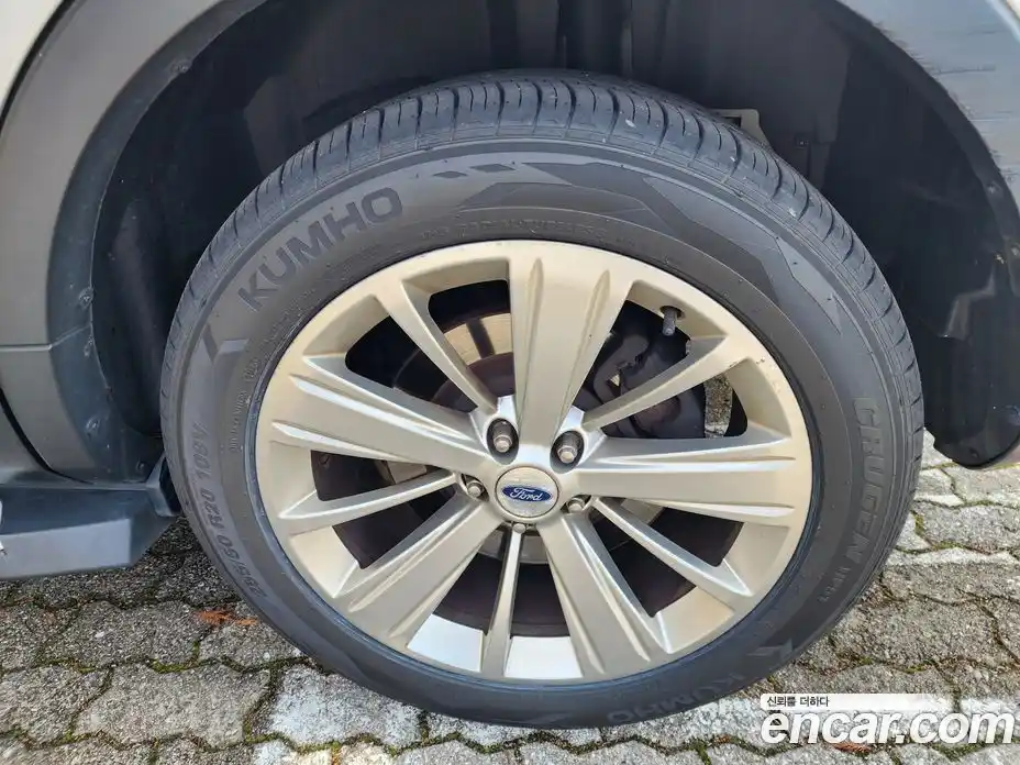 Ford Explorer 2019 2.3 Автомат в Москве № 547500, фото 9