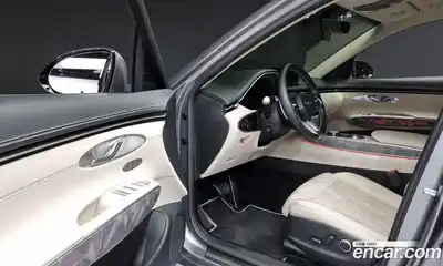 Genesis GV70 2024 2.5 Автомат в Москве № 57056, миниатюра 2