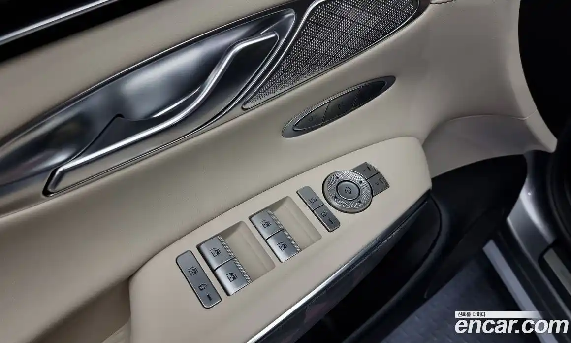 Genesis GV70 2024 2.5 Автомат в Москве № 57056, фото 7