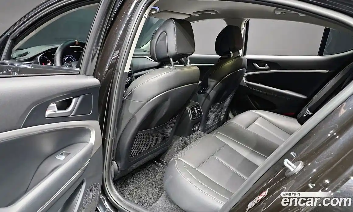 Genesis G70 2019 2.0 Автомат в Москве № 59375, фото 19