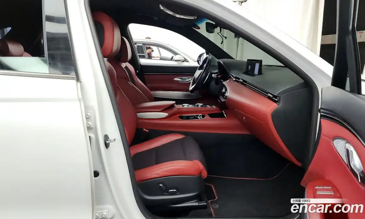 Genesis GV70 2021 2.5 Автомат в Москве № 85679, фото 16