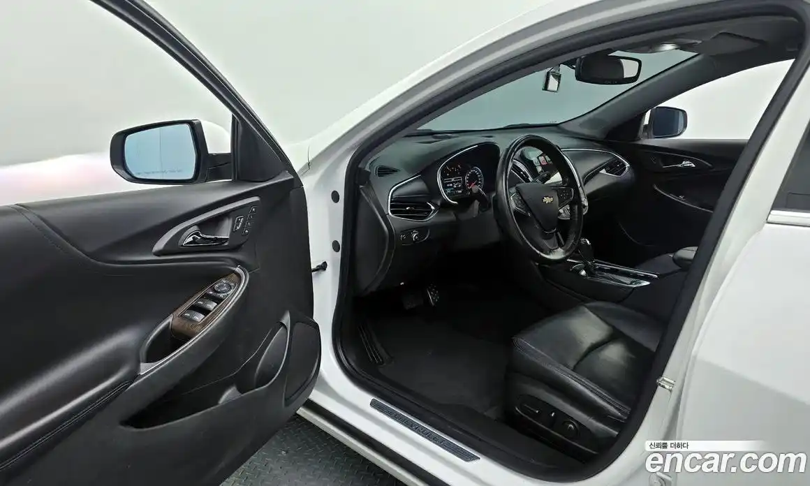 Chevrolet Malibu 2017 1.5 Автомат в Москве № 104998, фото 16