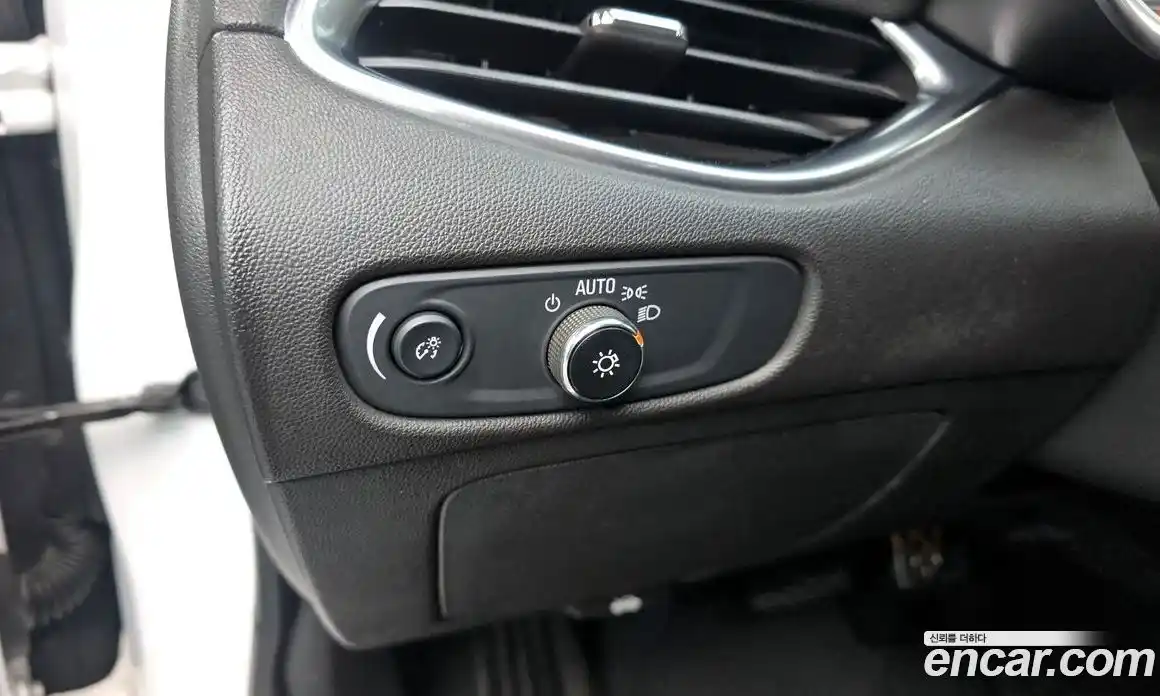 Chevrolet Malibu 2017 1.5 Автомат в Москве № 104998, фото 10