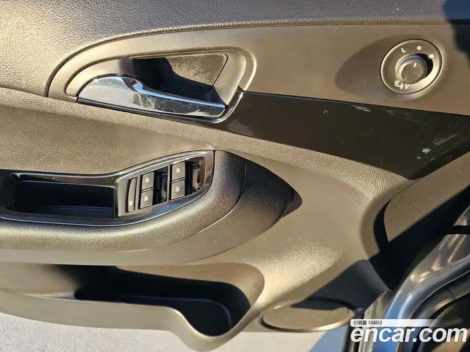 Chevrolet Orlando 2015 2.0 Автомат в Москве № 105107, фото 11