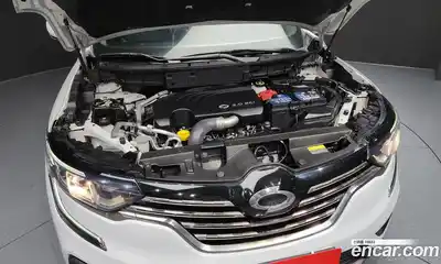 Renault QM6 2017 2.0 Автомат в Москве № 107455, миниатюра 3