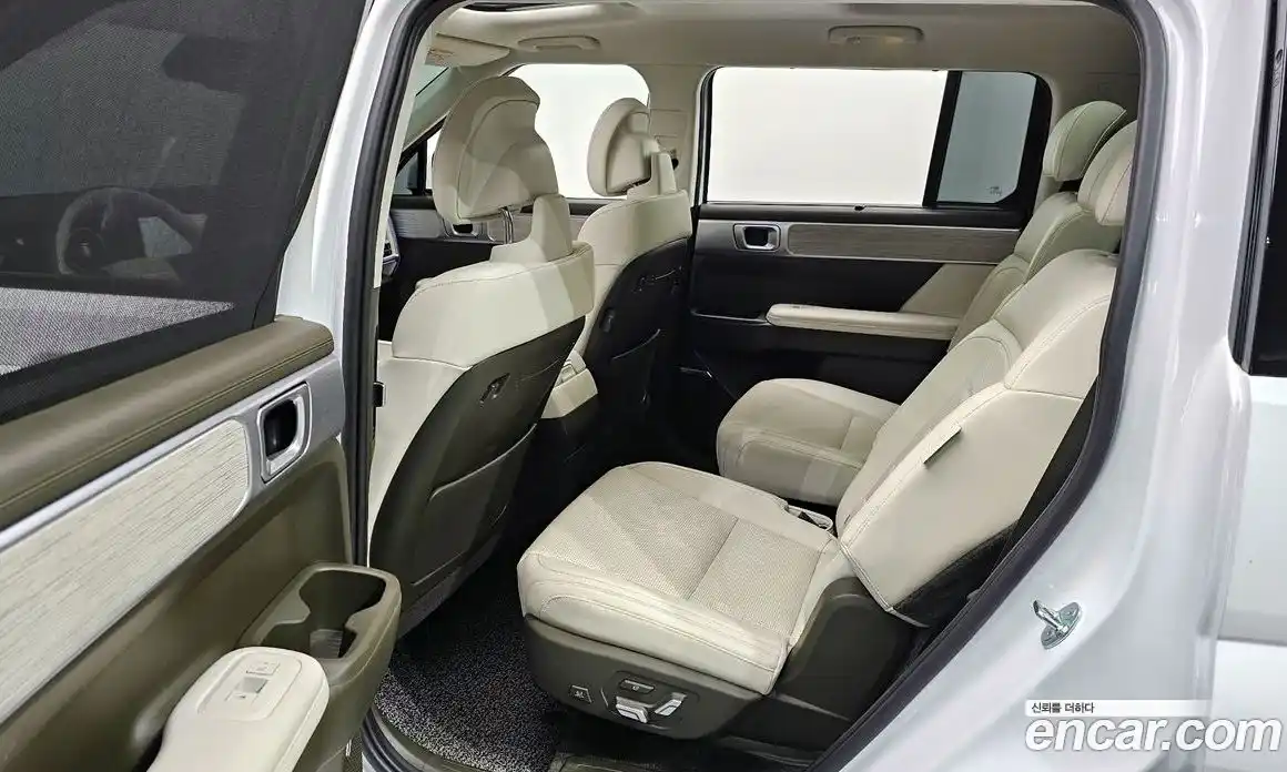 Hyundai Santa Fe 2024 2.5 Автомат в Москве № 108317, фото 12