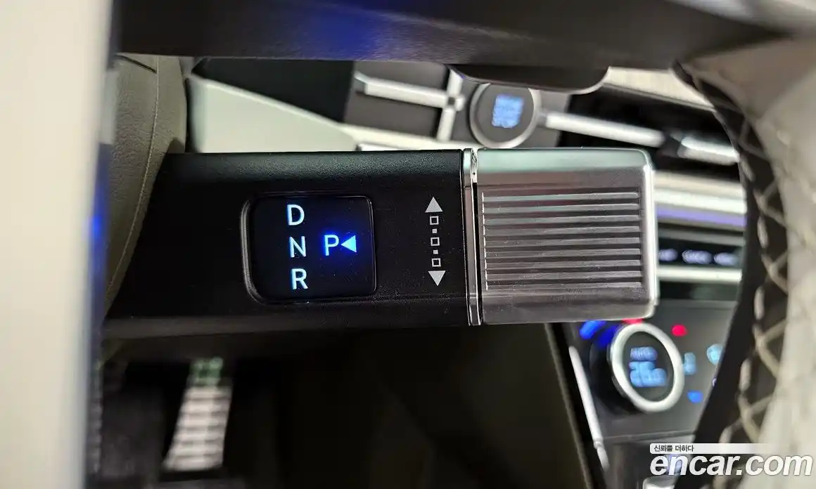 Hyundai Santa Fe 2024 2.5 Автомат в Москве № 108317, фото 9