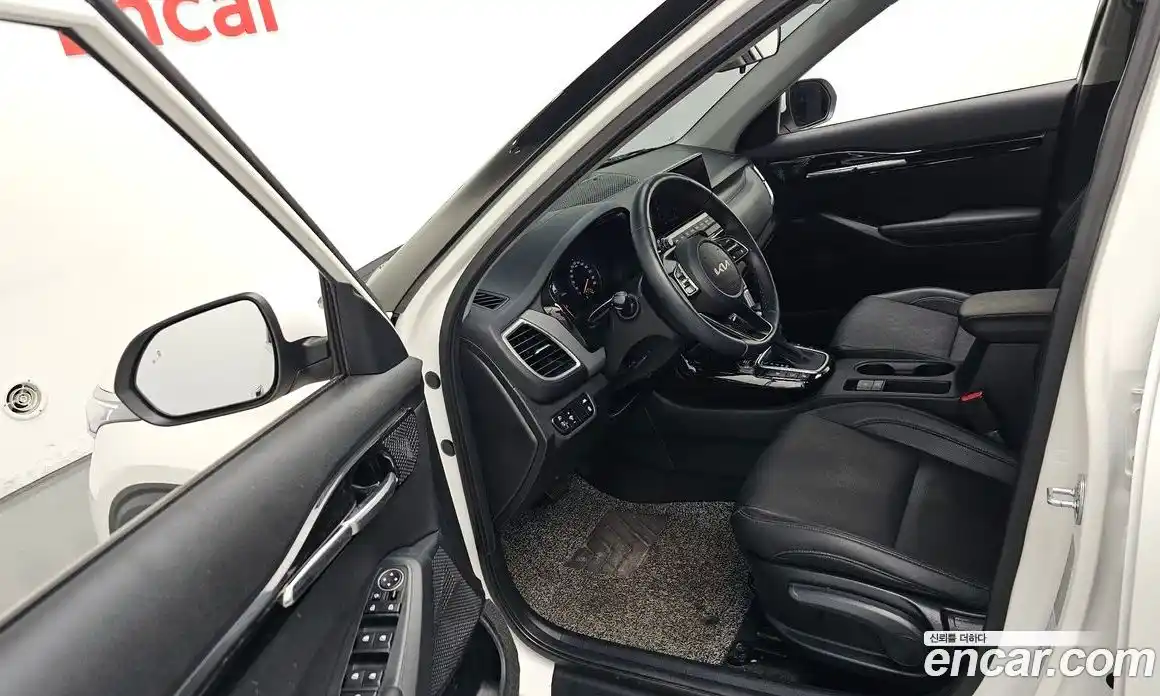 Kia Seltos 2022 1.6 Автомат в Москве № 11035, фото 12