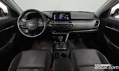 Kia Seltos 2022 1.6 Автомат в Москве № 11035, миниатюра 3