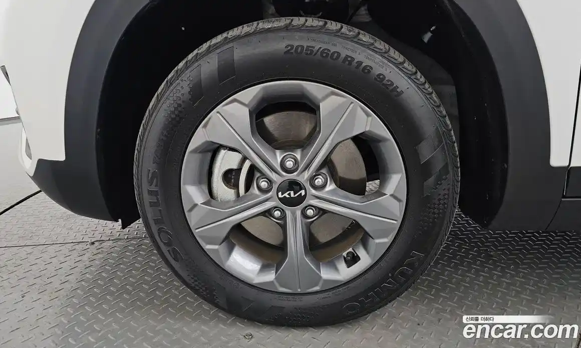 Kia Seltos 2022 1.6 Автомат в Москве № 11035, фото 5