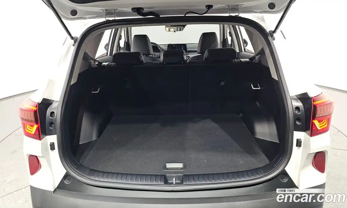 Kia Seltos 2022 1.6 Автомат в Москве № 11035, фото 8