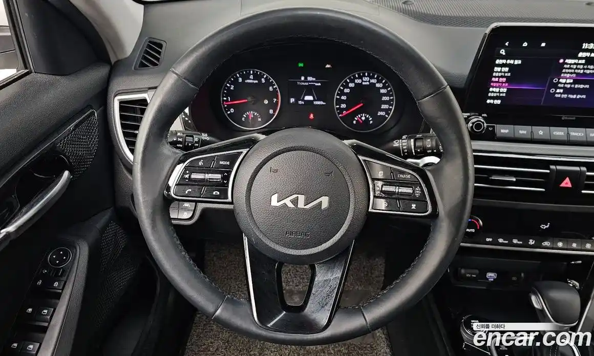 Kia Seltos 2022 1.6 Автомат в Москве № 11035, фото 9