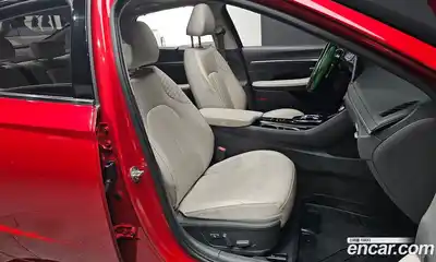 Hyundai Sonata 2021 1.6 Автомат в Москве № 112188, миниатюра 10