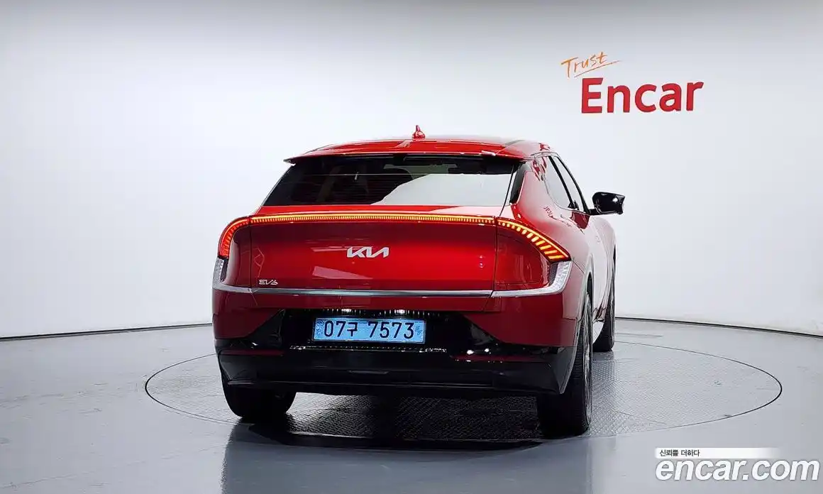 Kia EV6 2023 0.1 Автомат в Москве № 114113, фото 4