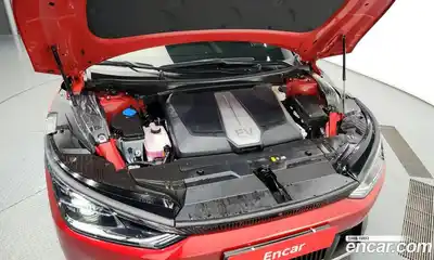 Kia EV6 2023 0.1 Автомат в Москве № 114113, миниатюра 6