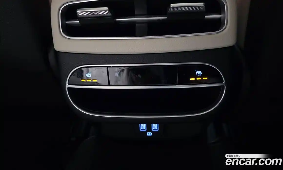 Genesis GV70 2024 2.2 Автомат в Москве № 116989, фото 17