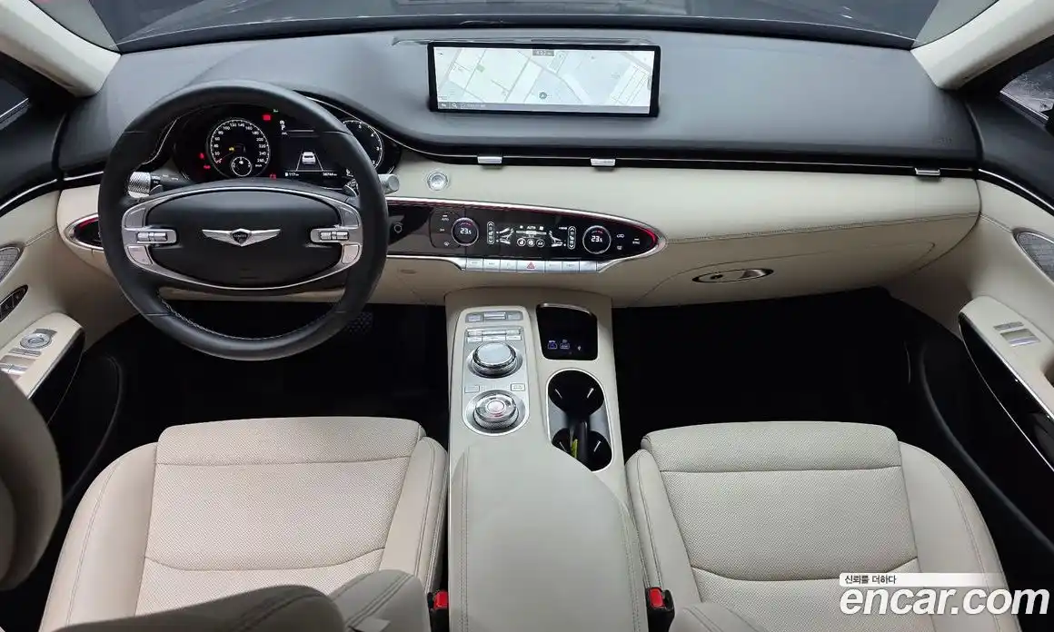 Genesis GV70 2024 2.2 Автомат в Москве № 116989, фото 10