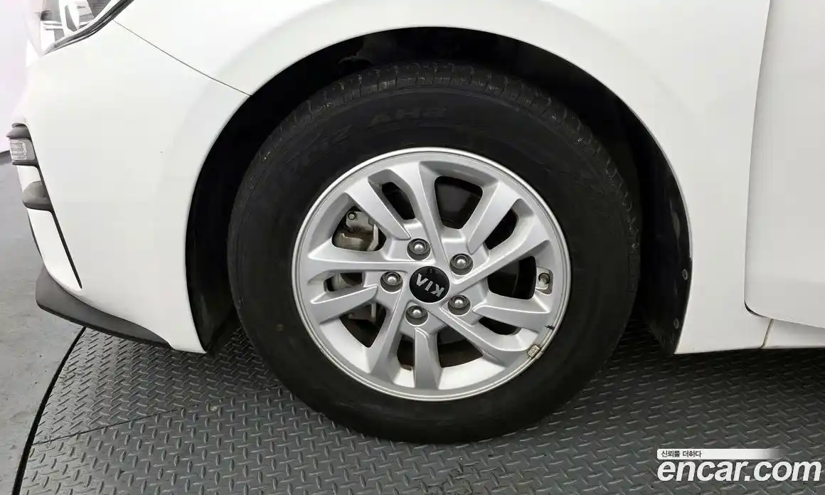 Kia K3 2021 1.6 Автомат в Москве № 123685, фото 3