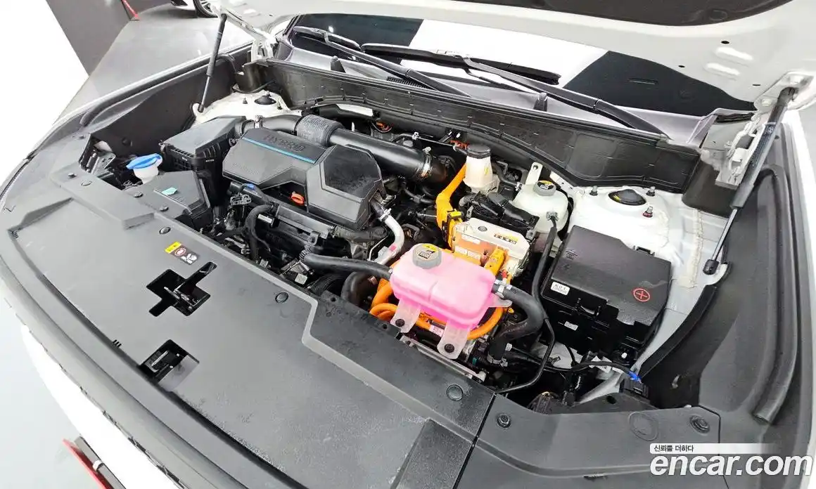 Hyundai Santa Fe 2024 1.6 Автомат в Москве № 126450, фото 15