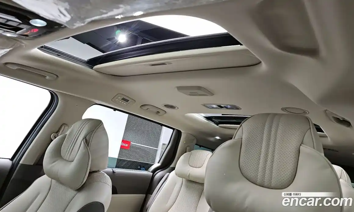 Kia Canival 2025 3.5 Автомат в Москве № 127748, фото 17