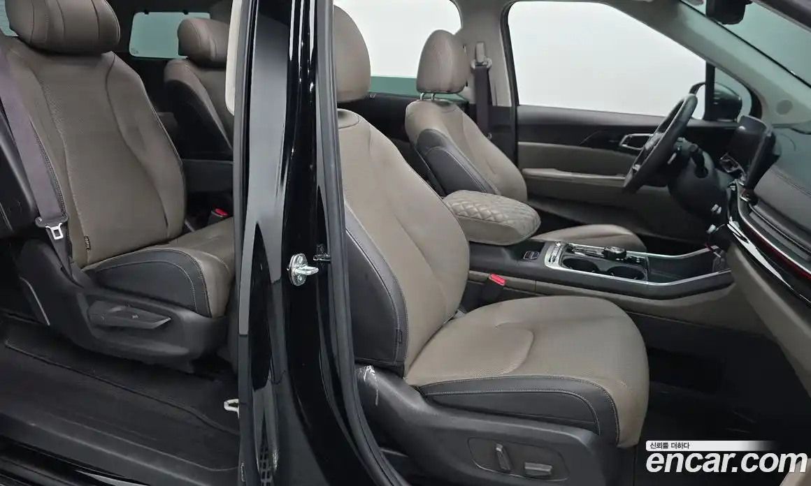 Kia Canival 2025 1.6 Автомат в Москве № 131070, фото 4