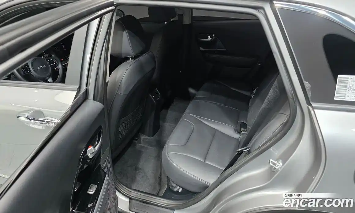 Kia Niro 2022 1.6 Автомат в Москве № 131504, фото 11