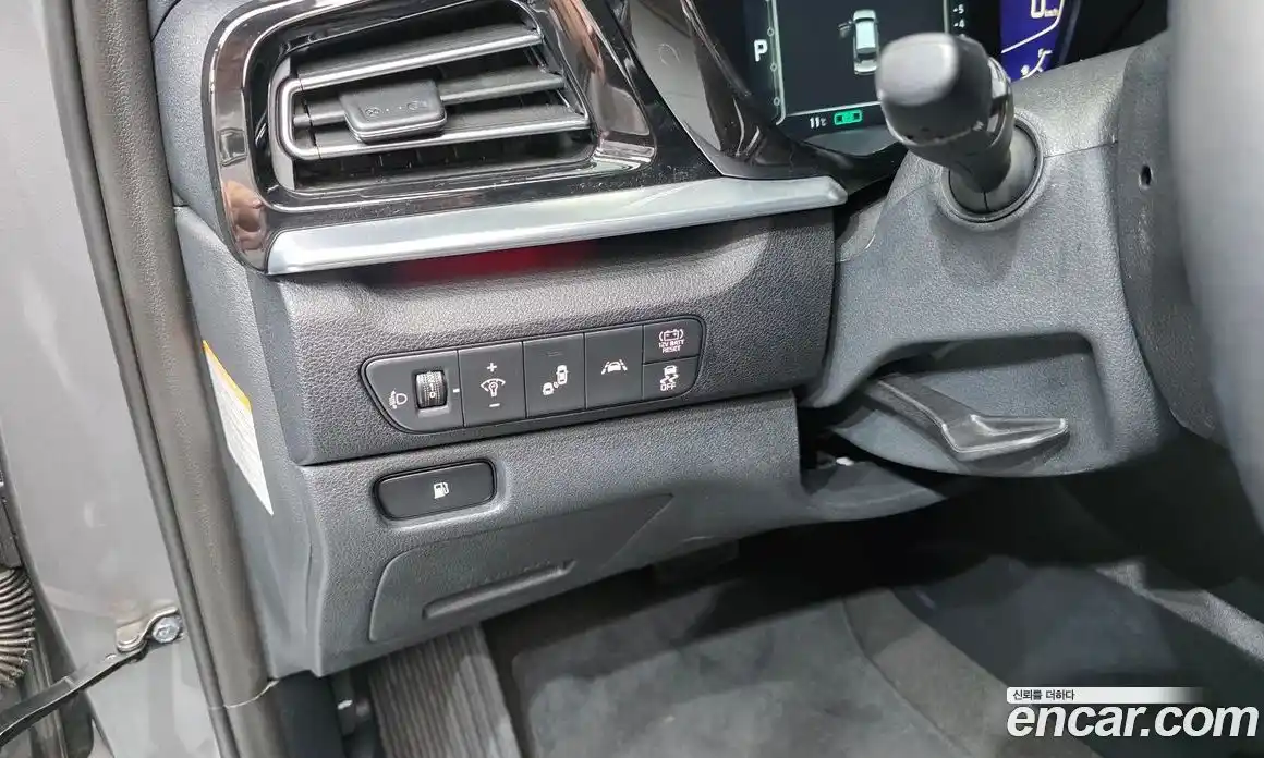 Kia Niro 2022 1.6 Автомат в Москве № 131504, фото 15