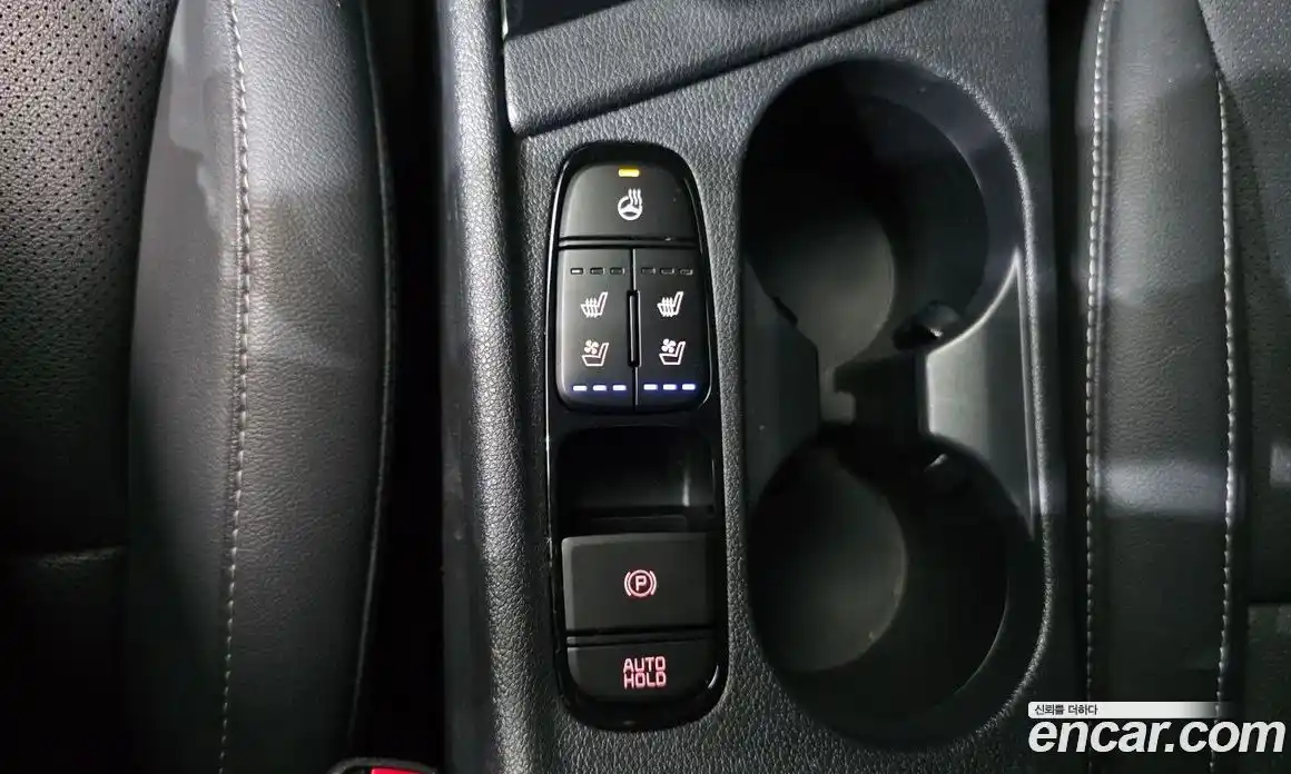 Kia Niro 2022 1.6 Автомат в Москве № 131504, фото 18