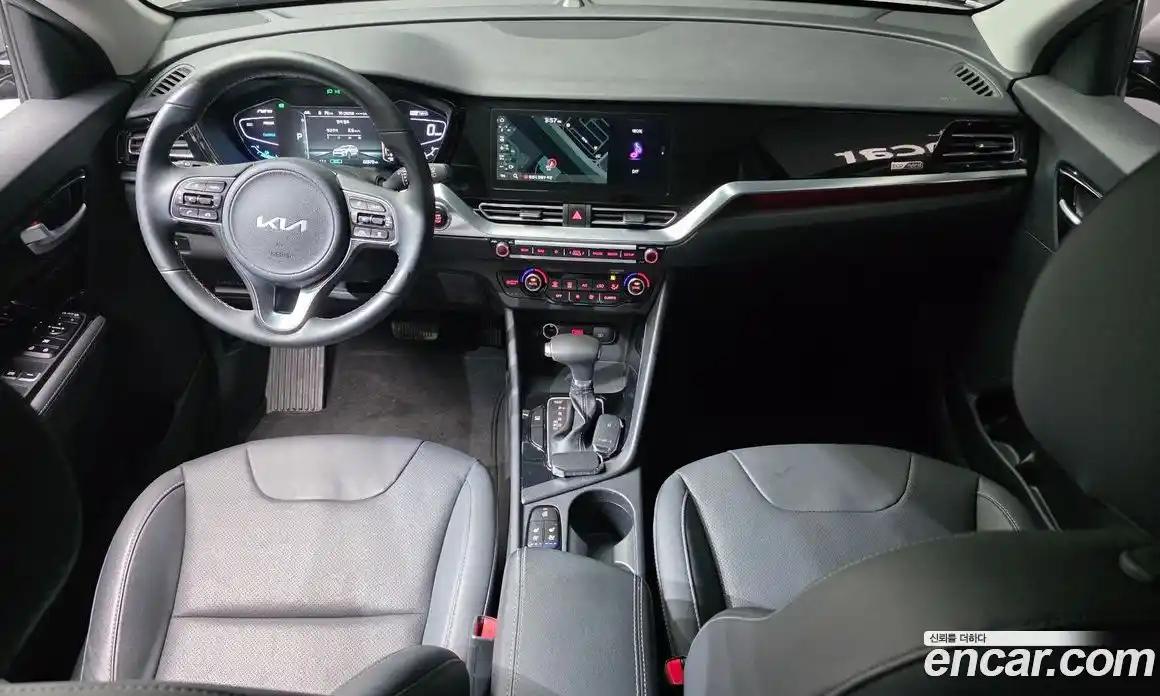 Kia Niro 2022 1.6 Автомат в Москве № 131504, фото 7