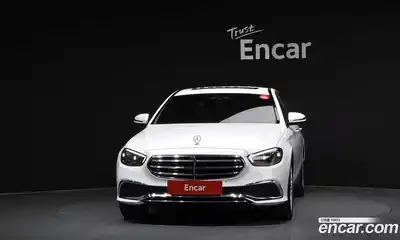 Mercedes-Benz E-Class 2021 1.9 Автомат в Москве № 139346, миниатюра 3