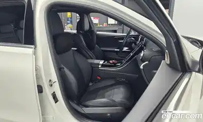 Mercedes-Benz C-Class, 2022