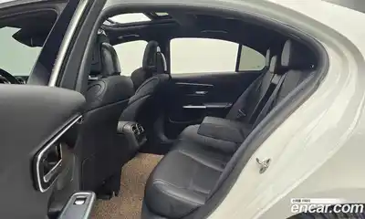 Mercedes-Benz C-Class 2022 2.0 Автомат в Москве № 142572, миниатюра 3