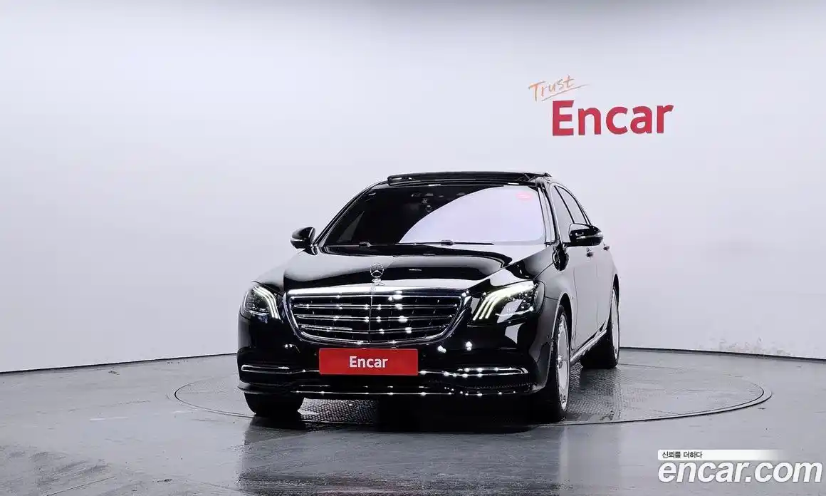 Mercedes-Benz S-Class 2018 6.0 Автомат в Москве № 150717, фото 3