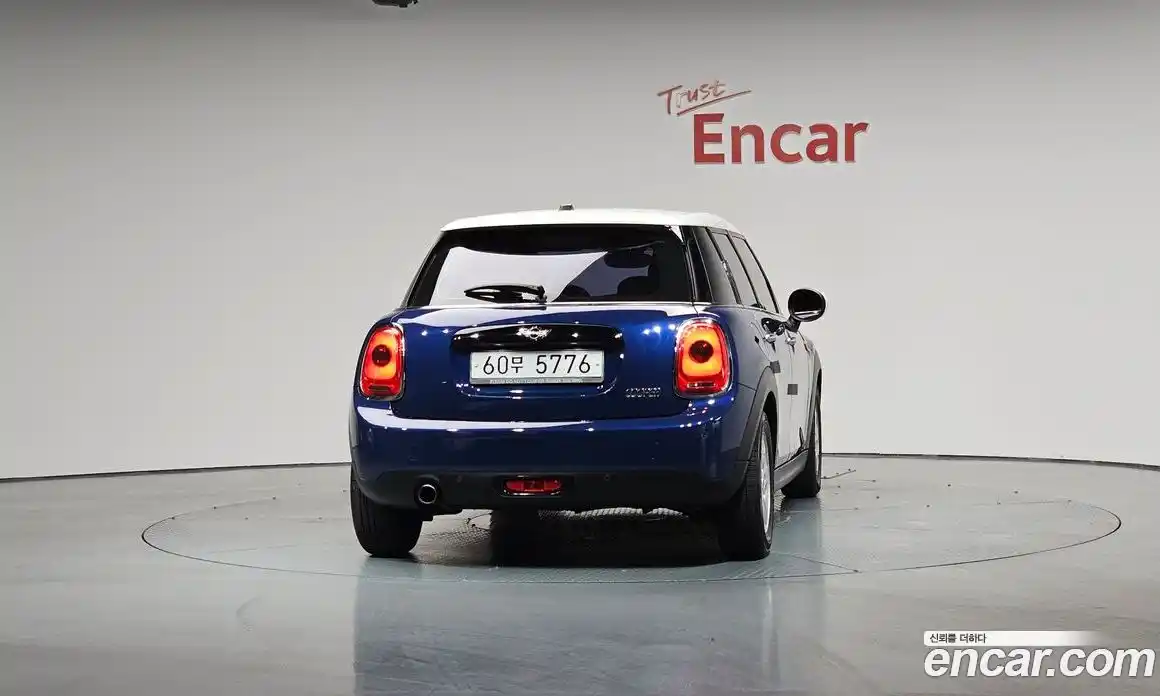 Mini Cooper 2016 1.5 Автомат в Москве № 154481, фото 4