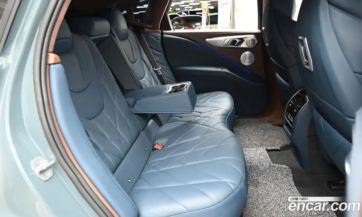 BMW XM 2023 4.4 Автомат в Москве № 157999, фото 12