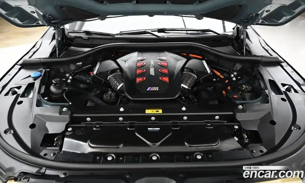 BMW XM 2023 4.4 Автомат в Москве № 157999, фото 6