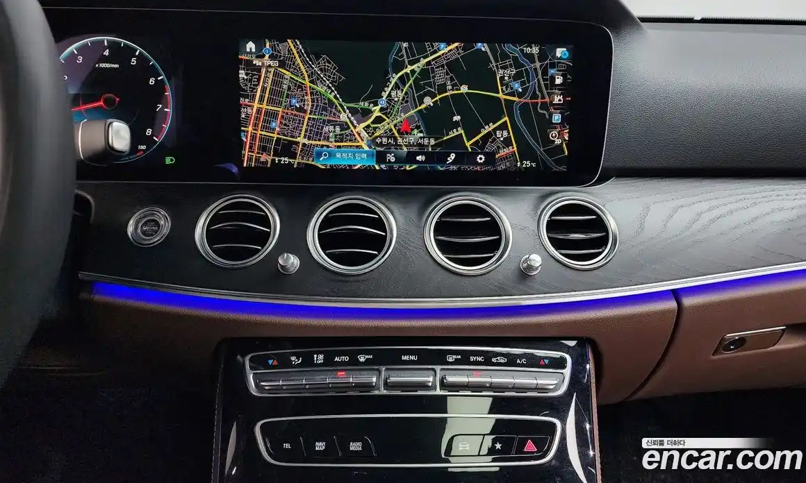 Mercedes-Benz E-Class 2022 2.0 Автомат в Москве № 160197, фото 15