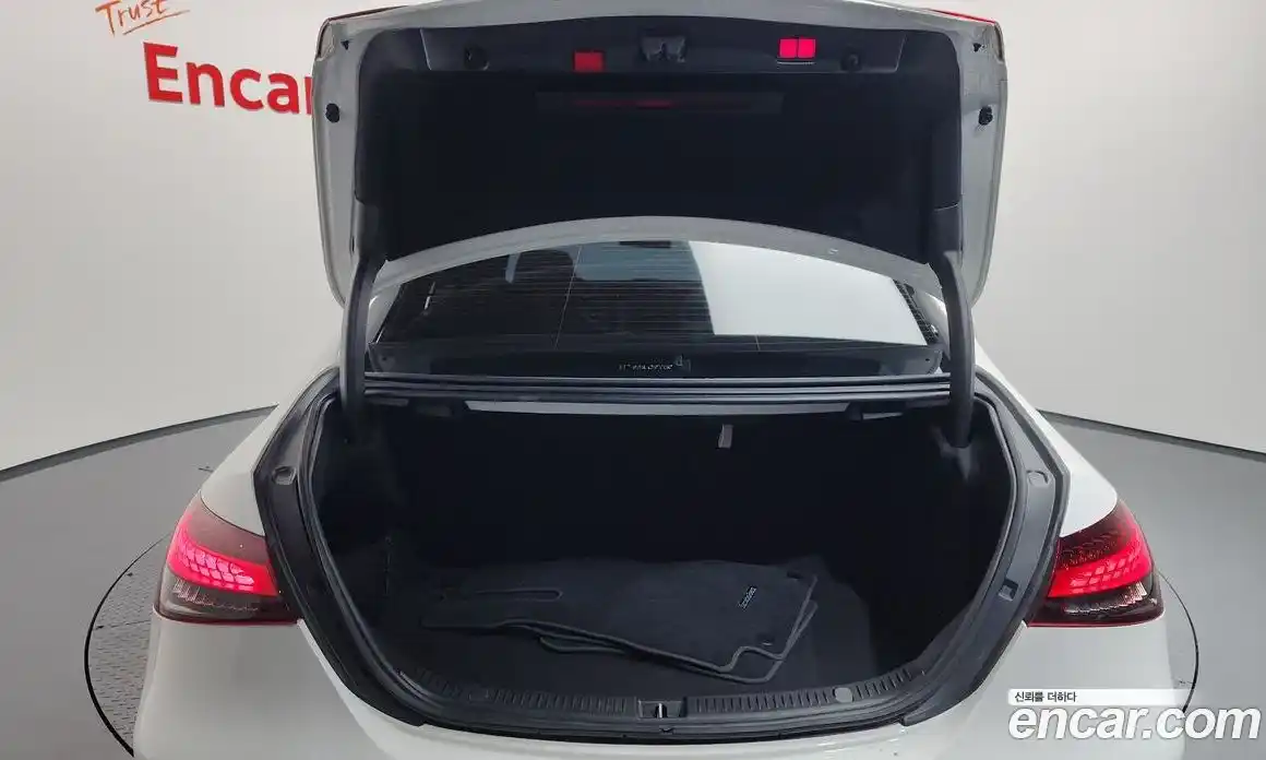 Mercedes-Benz E-Class 2022 2.0 Автомат в Москве № 160197, фото 20