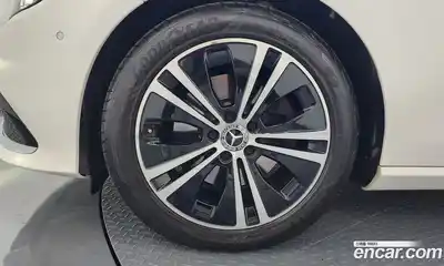 Mercedes-Benz E-Class 2022 2.0 Автомат в Москве № 160197, миниатюра 5