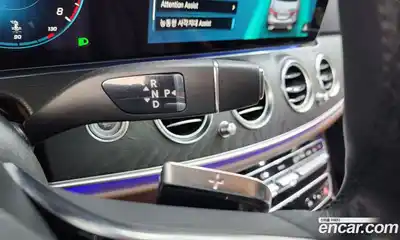 Mercedes-Benz E-Class 2022 2.0 Автомат в Москве № 160197, миниатюра 9