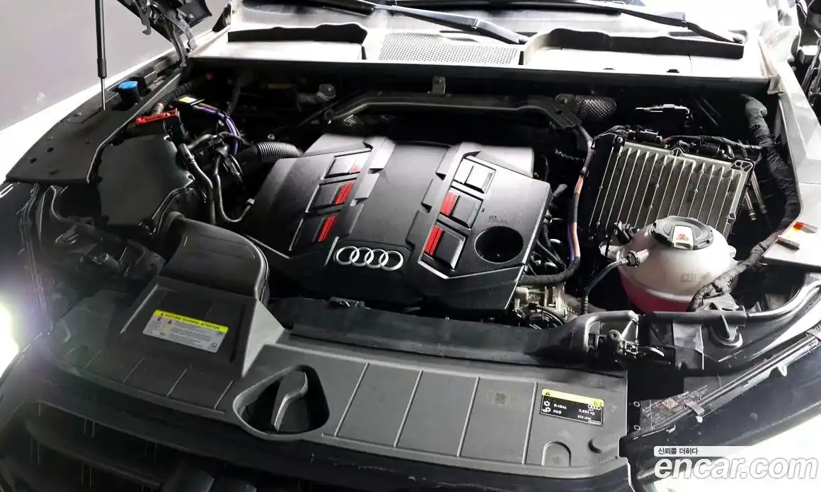 Audi SQ5 2020 3.0 Автомат в Москве № 163699, фото 5