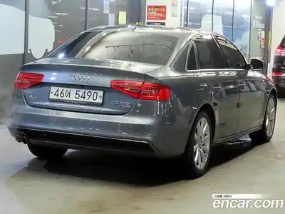 Audi A4 2015 2.0 Автомат в Москве № 164028, миниатюра 4