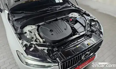 Volvo XC60 2021 2.0 Автомат в Москве № 164296, миниатюра 2