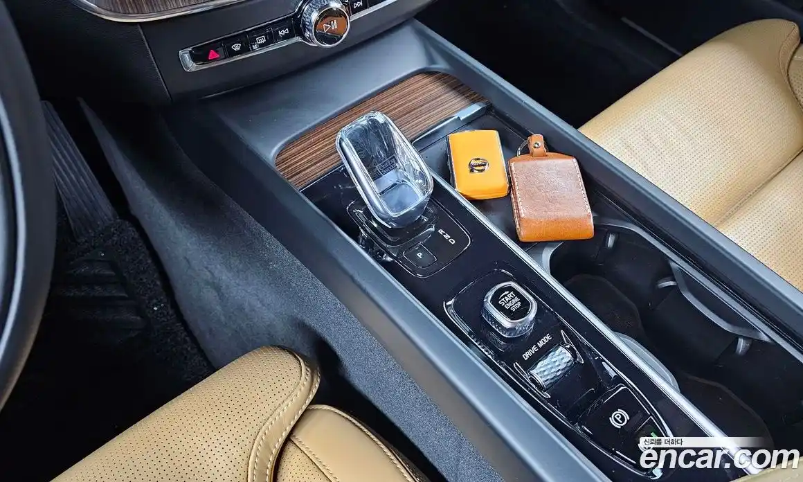 Volvo XC60 2021 2.0 Автомат в Москве № 164296, фото 8