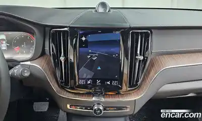 Volvo XC60 2021 2.0 Автомат в Москве № 164296, миниатюра 10