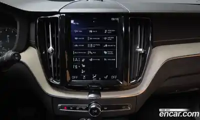 Volvo XC60 2020 2.0 Автомат в Москве № 164478, миниатюра 3