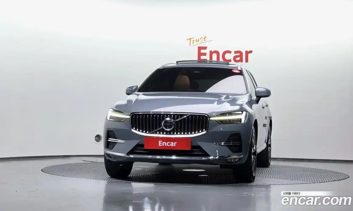 Volvo XC60 2023 2.0 Автомат в Москве № 164526, фото 3