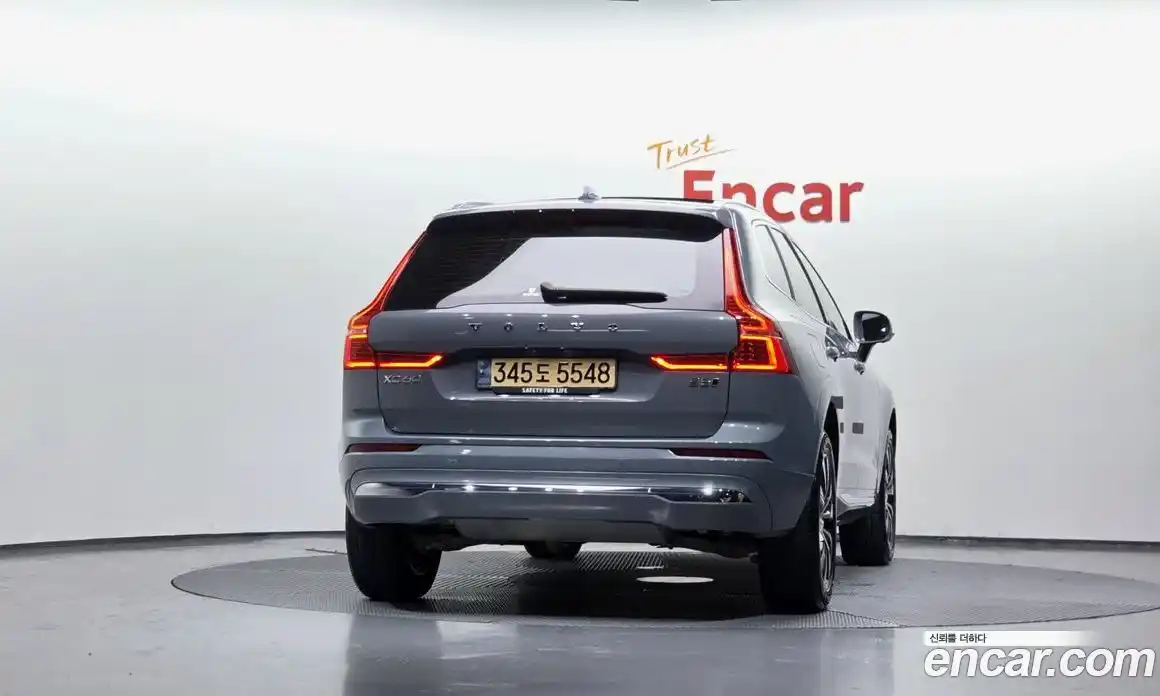 Volvo XC60 2023 2.0 Автомат в Москве № 164526, фото 4