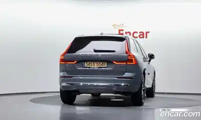 Volvo XC60 2023 2.0 Автомат в Москве № 164526, миниатюра 4